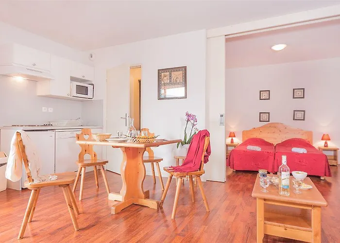 Village Vignec 3* סן-לארי-סולאן